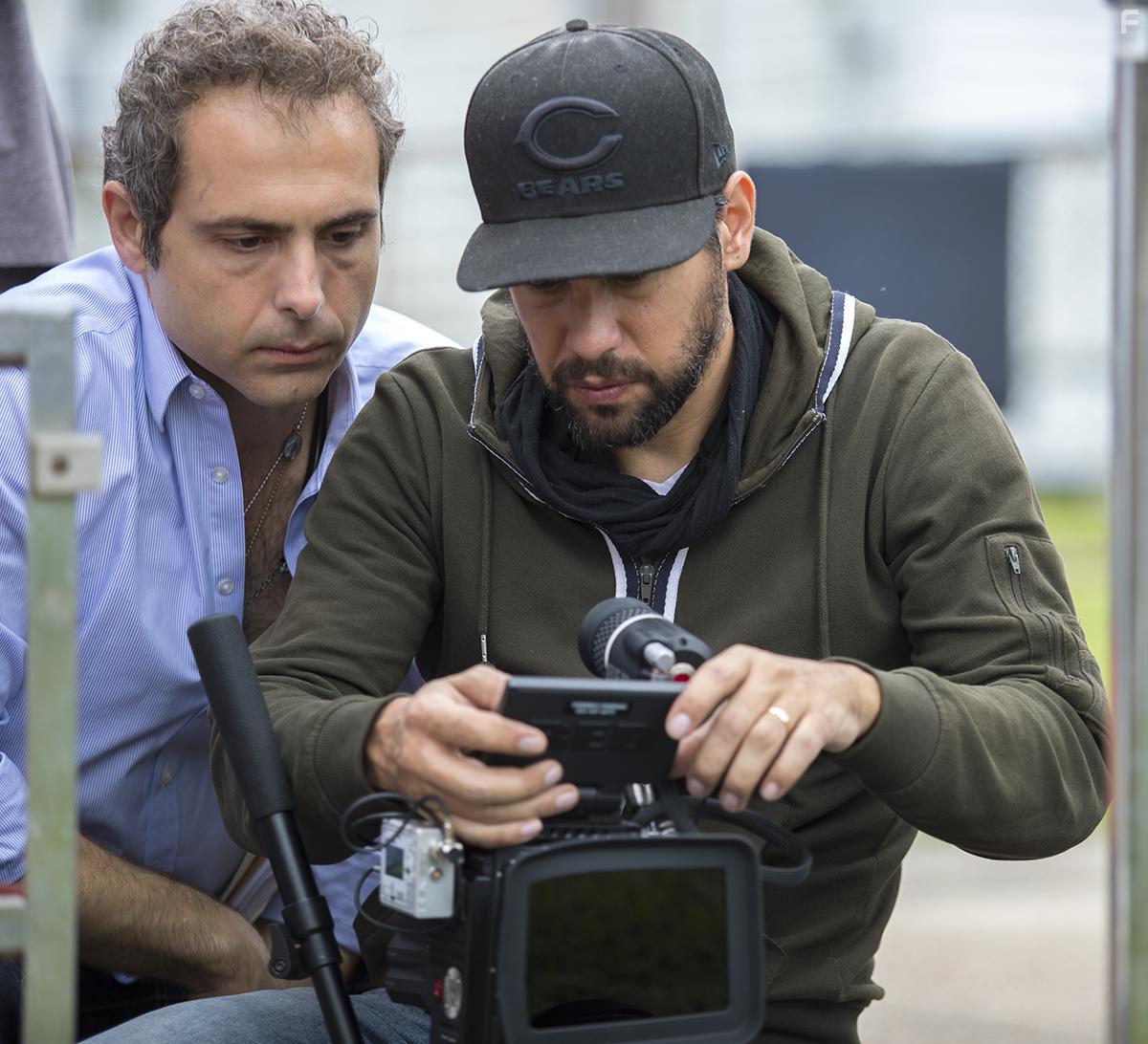 Andre Alfa and Amza Moglan in Rightful (2021)