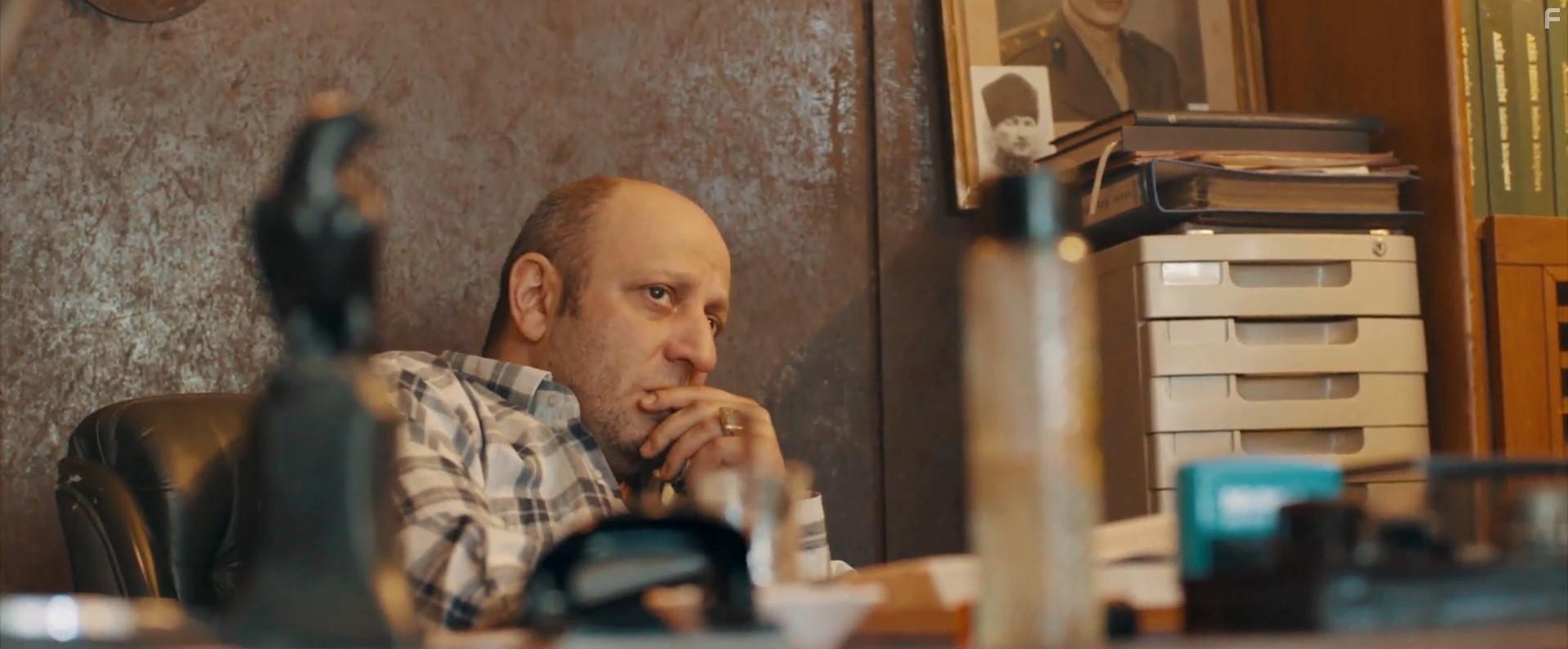 Serkan Keskin in I am the Sea (2020)