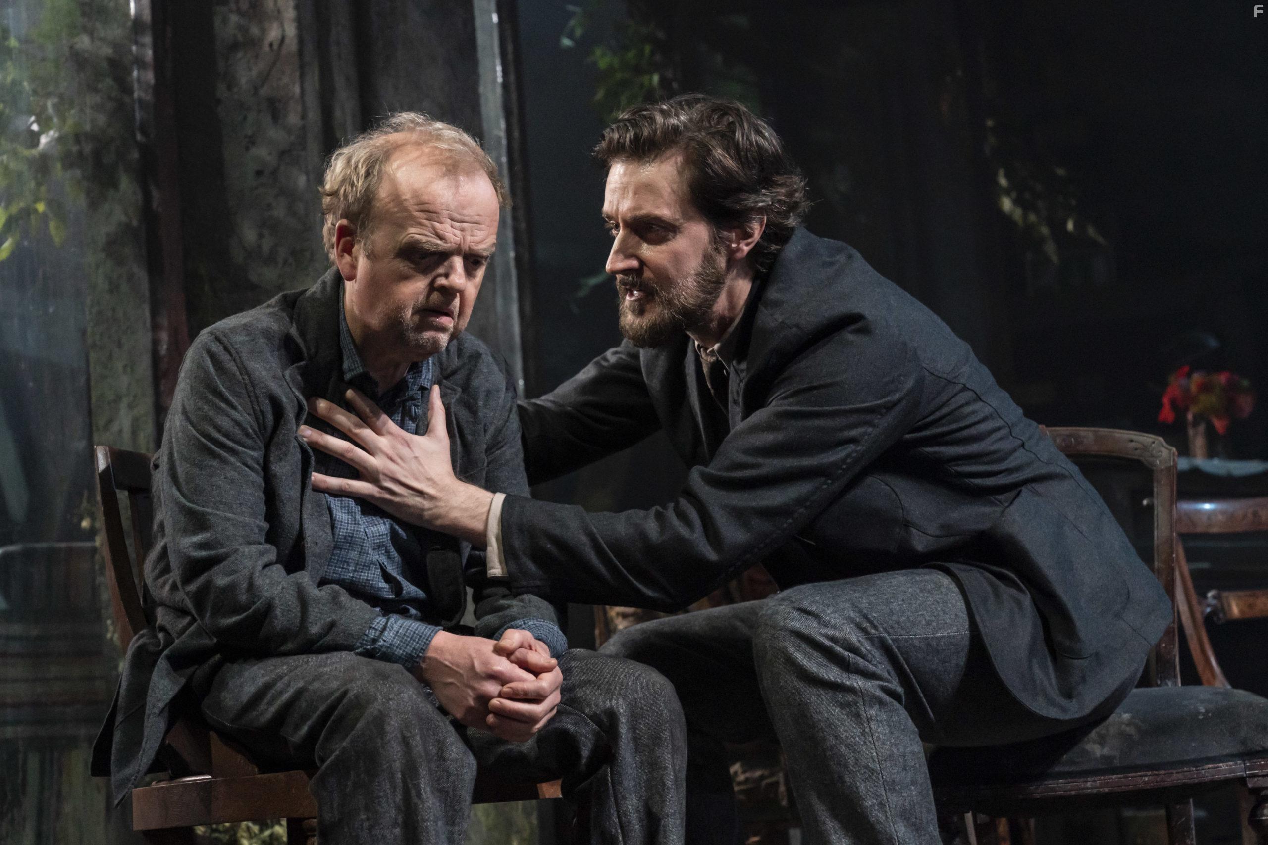 Richard Armitage and Toby Jones in Uncle Vanya (2020)