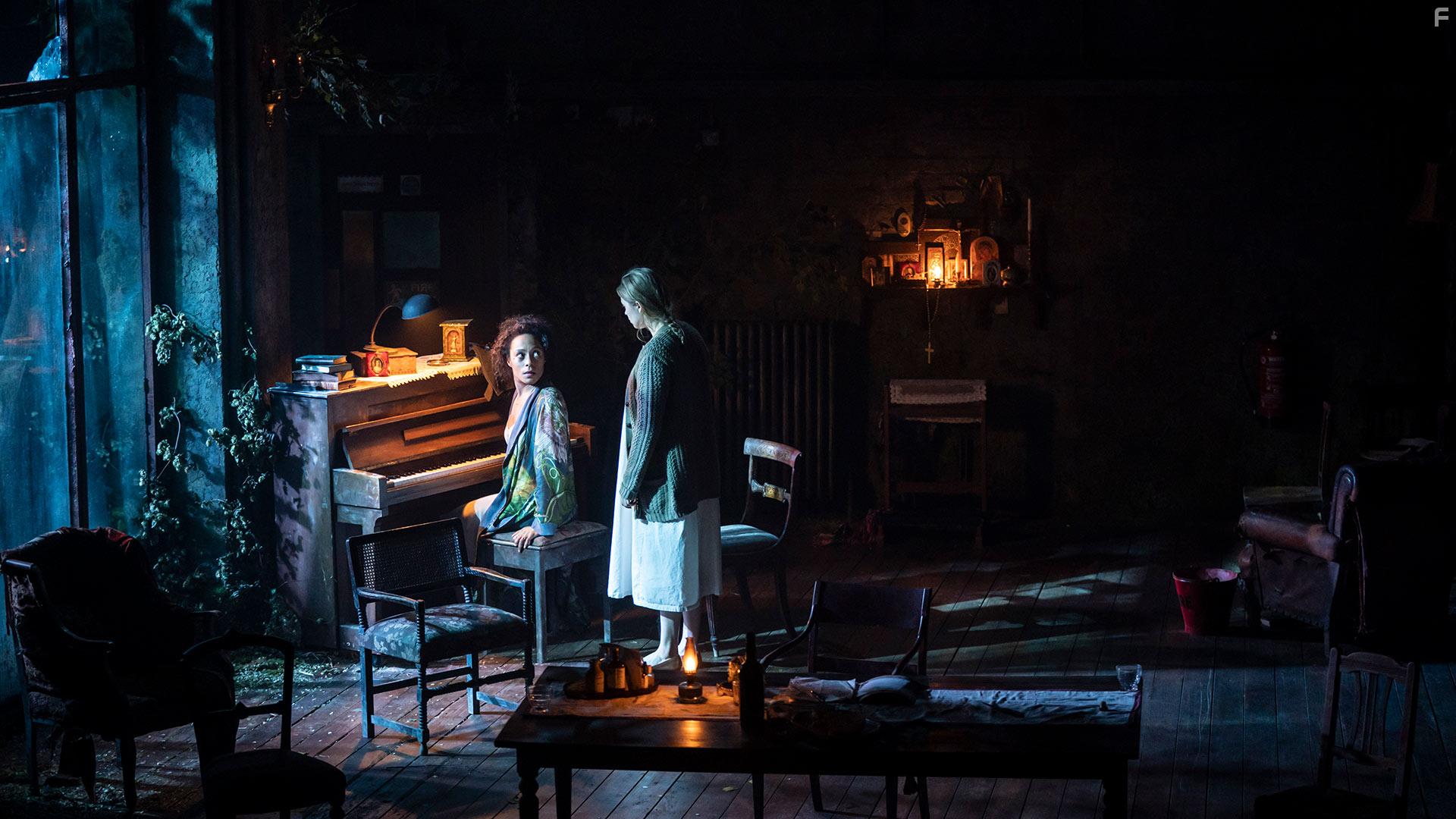Aimee Lou Wood and Rosalind Eleazar in Uncle Vanya (2020)
