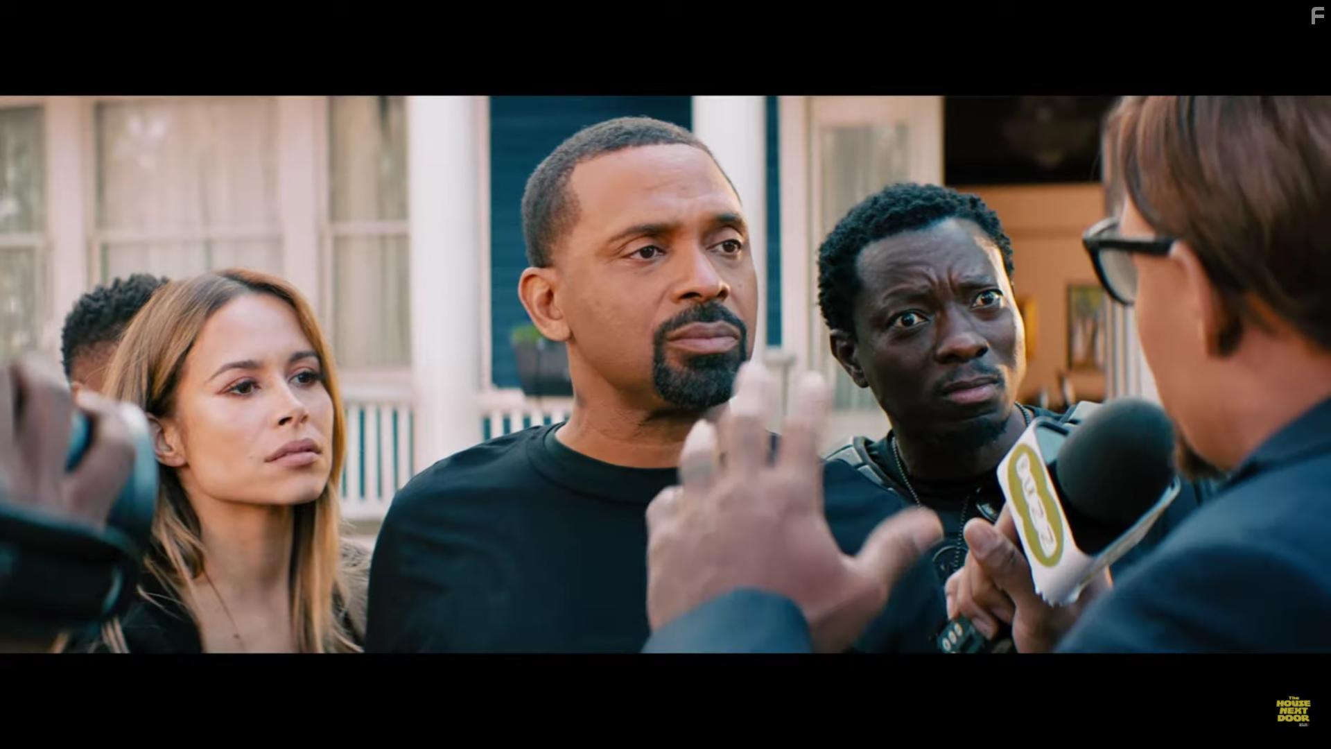 Michael Blackson, Mike Epps, and Zulay Henao in The House Next Door (2021)