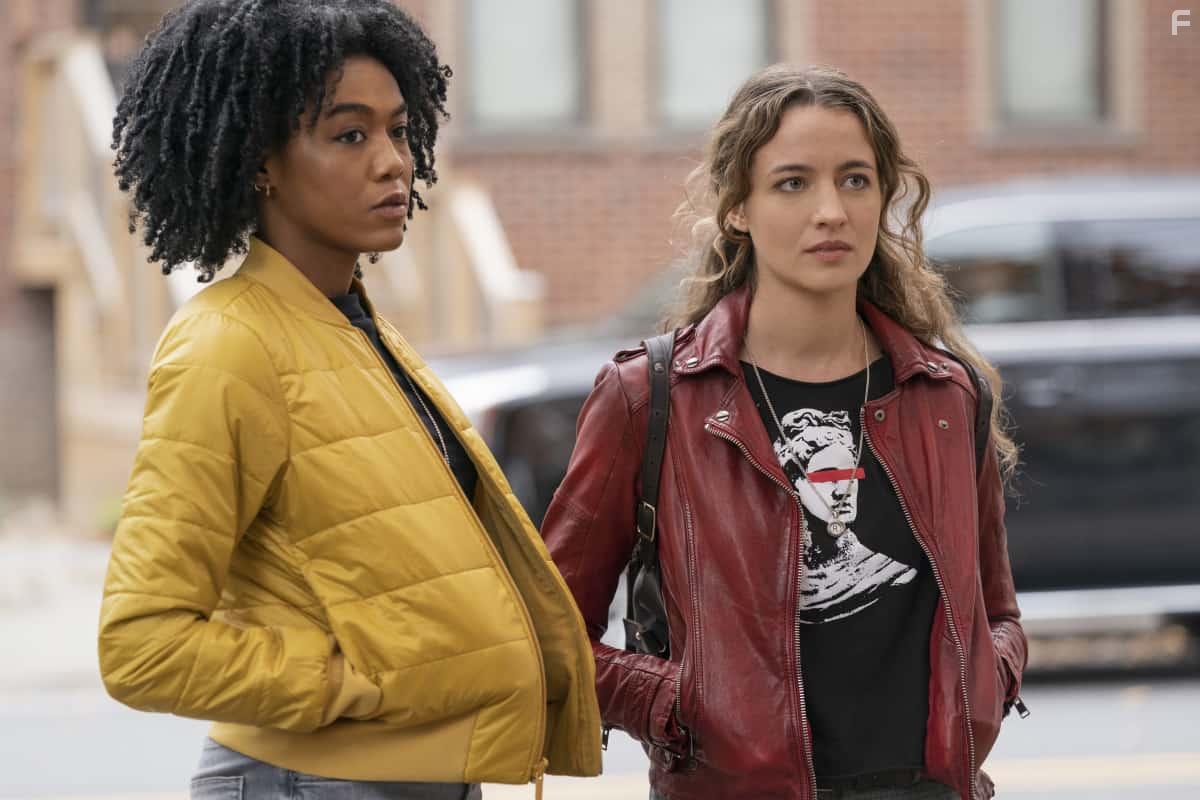 The Republic of Sarah (2021)