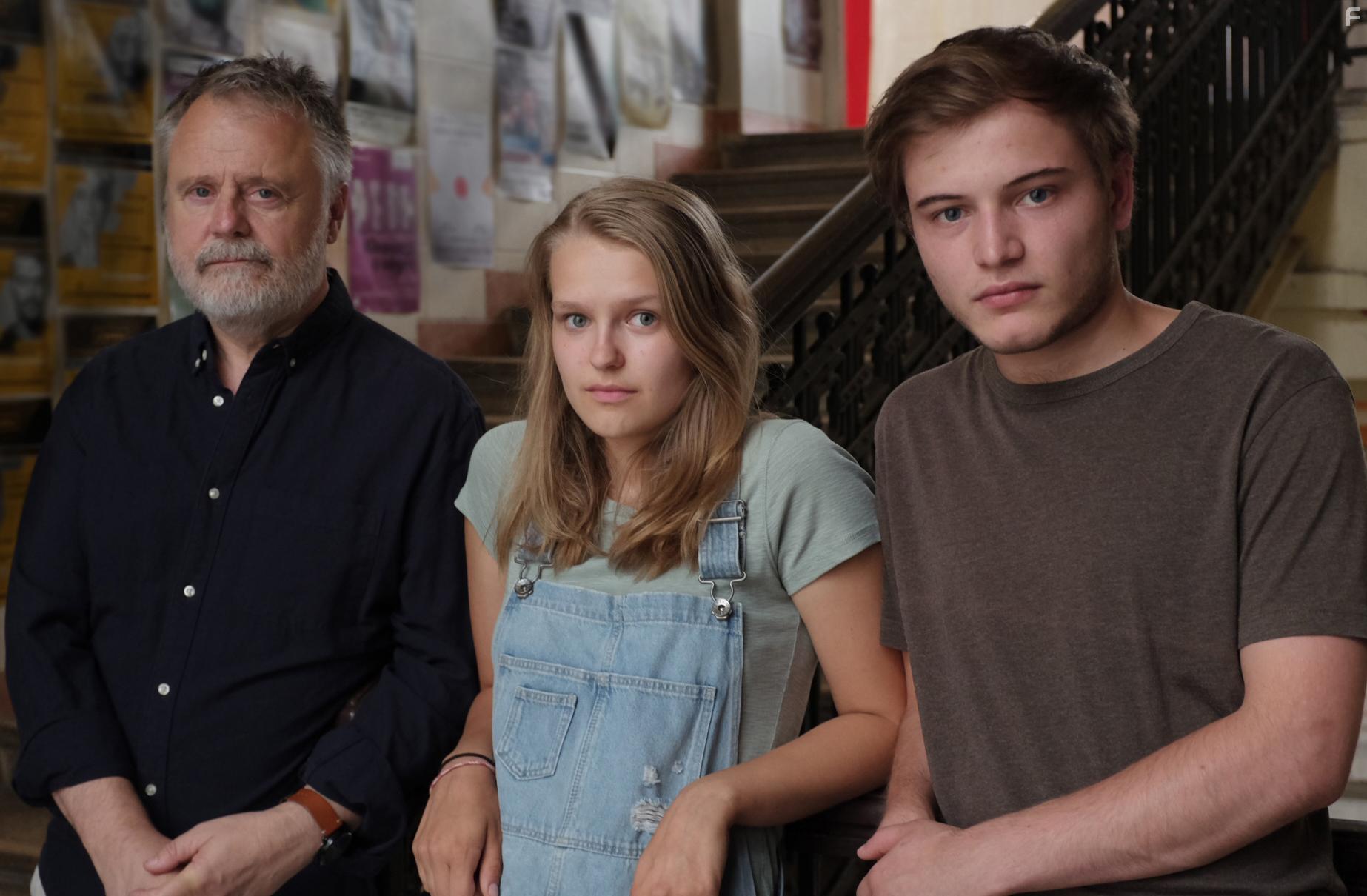 Gbor Mt, Lulu Bognr, and Erik Major at an event for Szp csendben (2019)