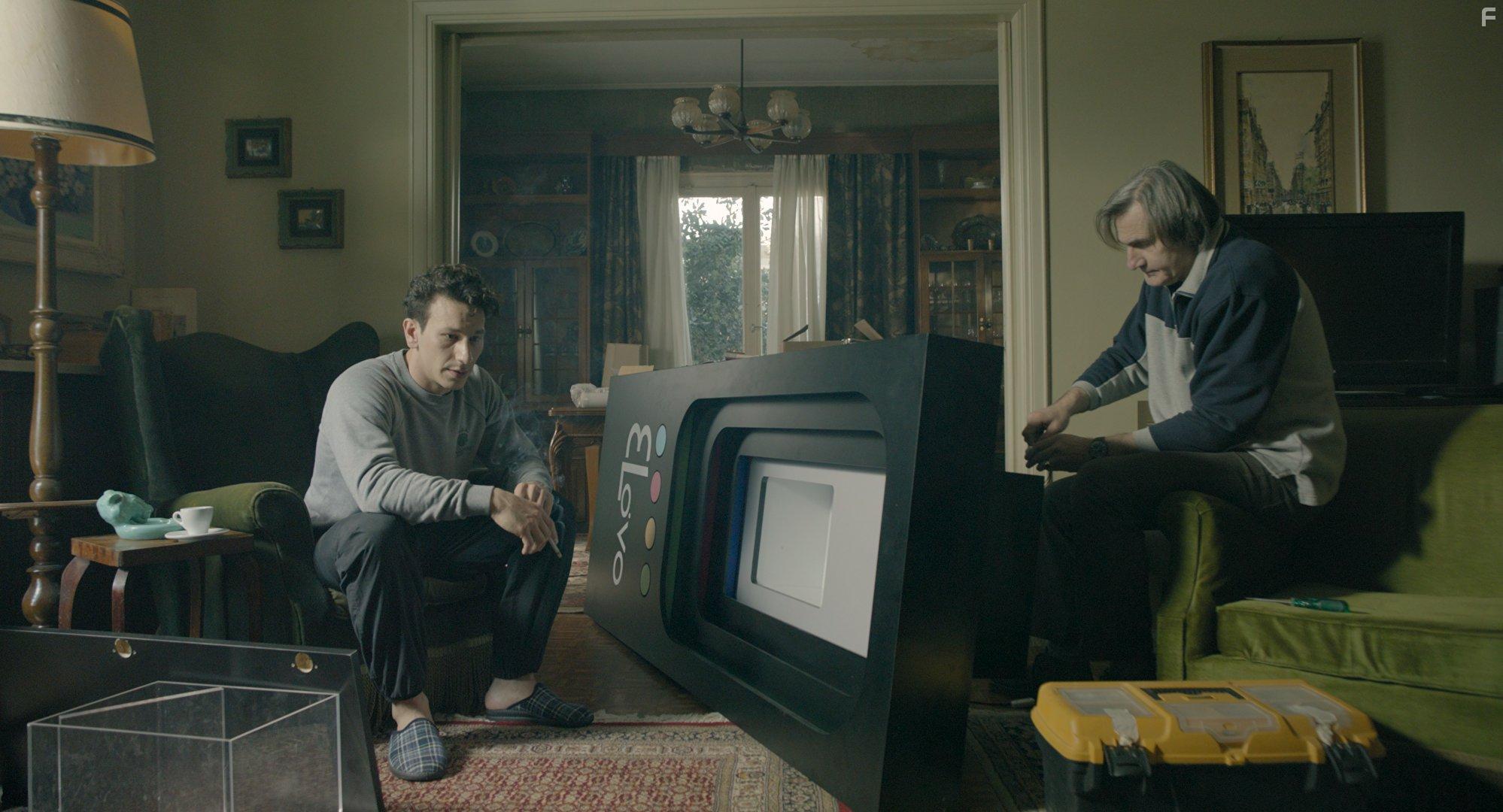 Akis Sakellariou in Apostratos (2019)