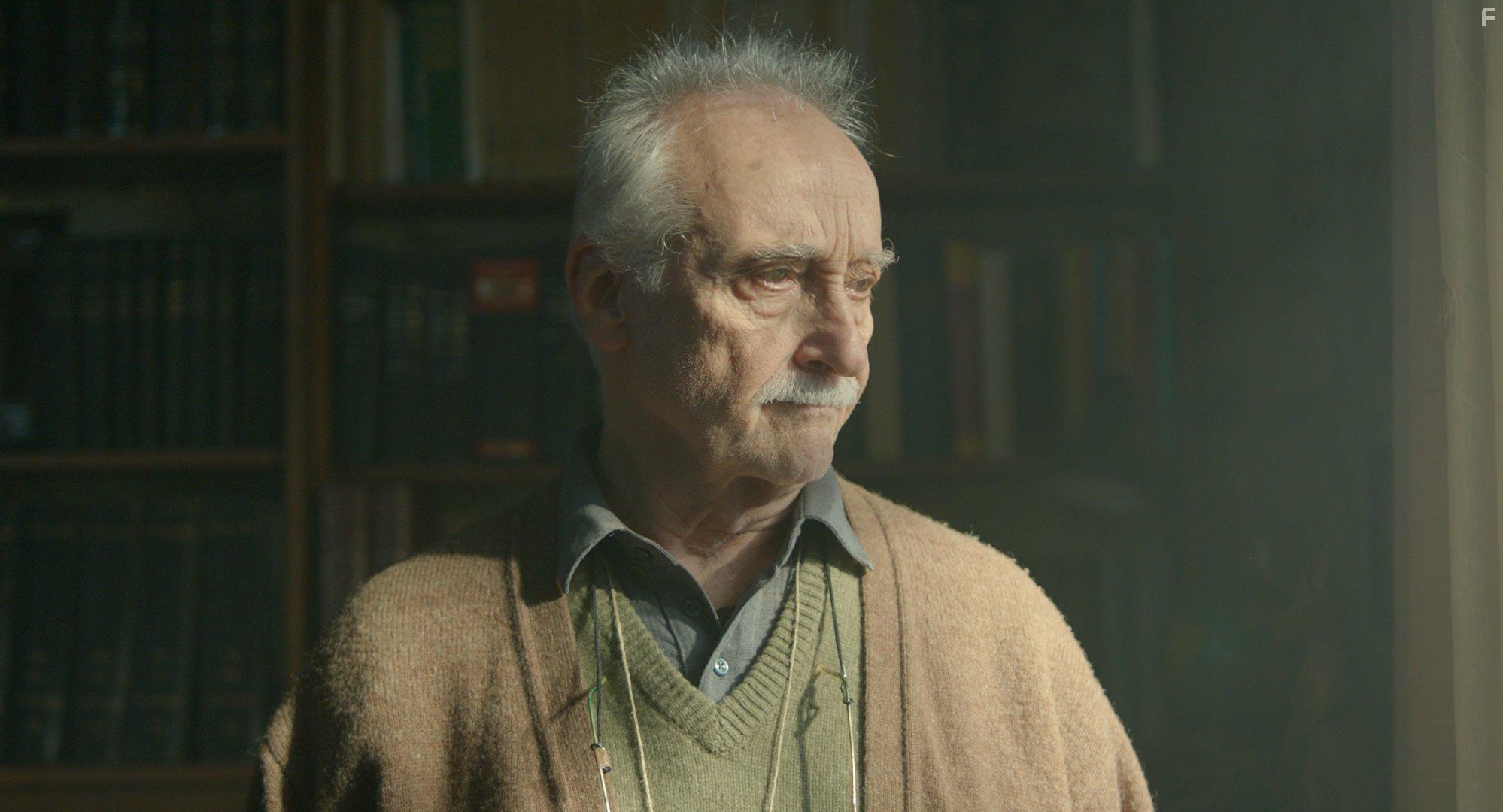 Thanasis Papageorgiou in Apostratos (2019)