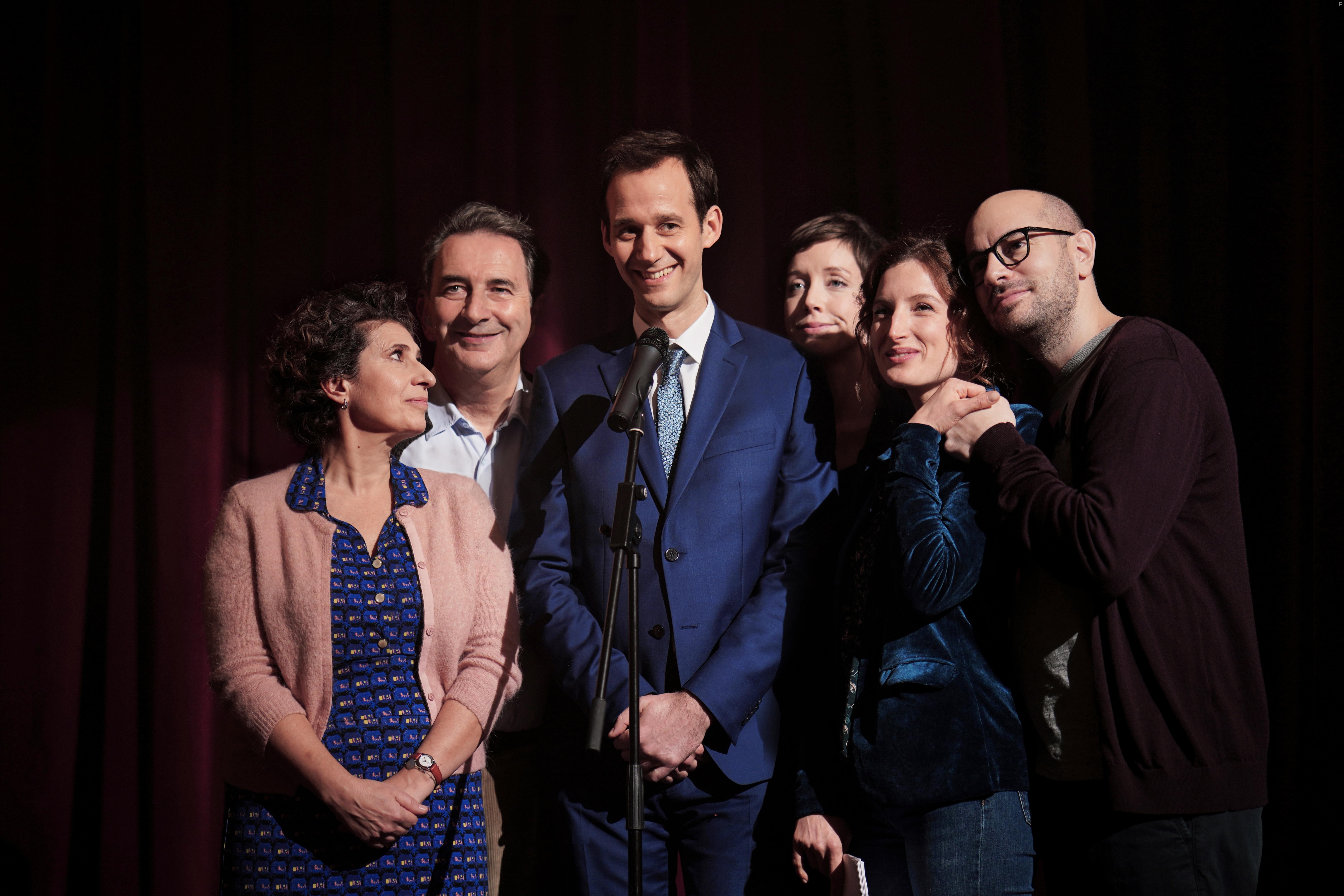 Sara Giraudeau, Guilaine Londez, Franois Morel, Julia Piaton, Benjamin Lavernhe, and Kyan Khojandi in Le discours (2020)