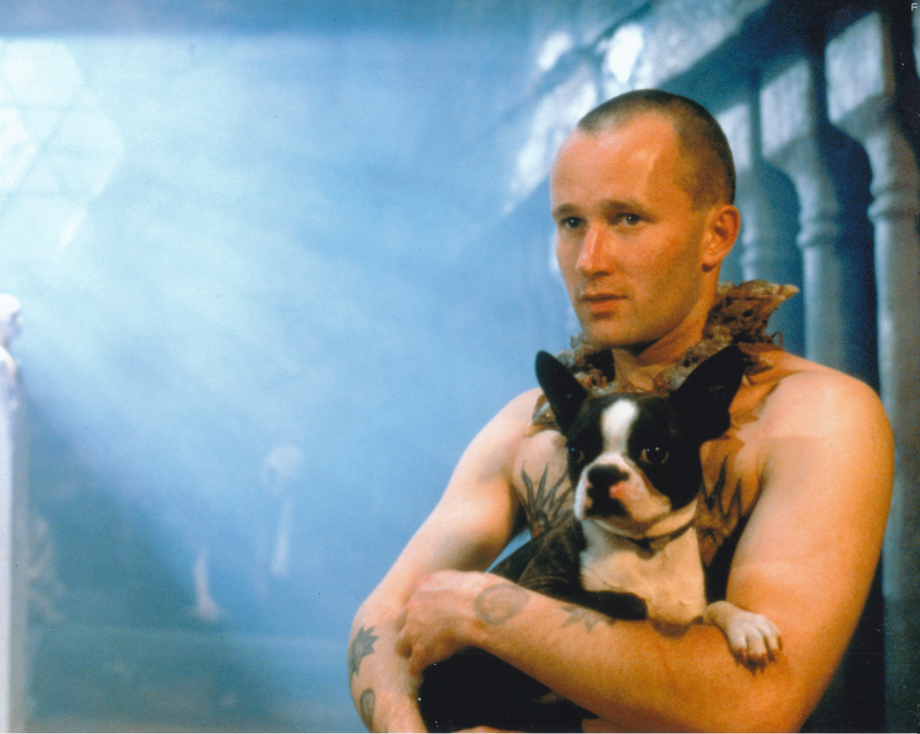 Simon Bamford in Ночной народ (1990)