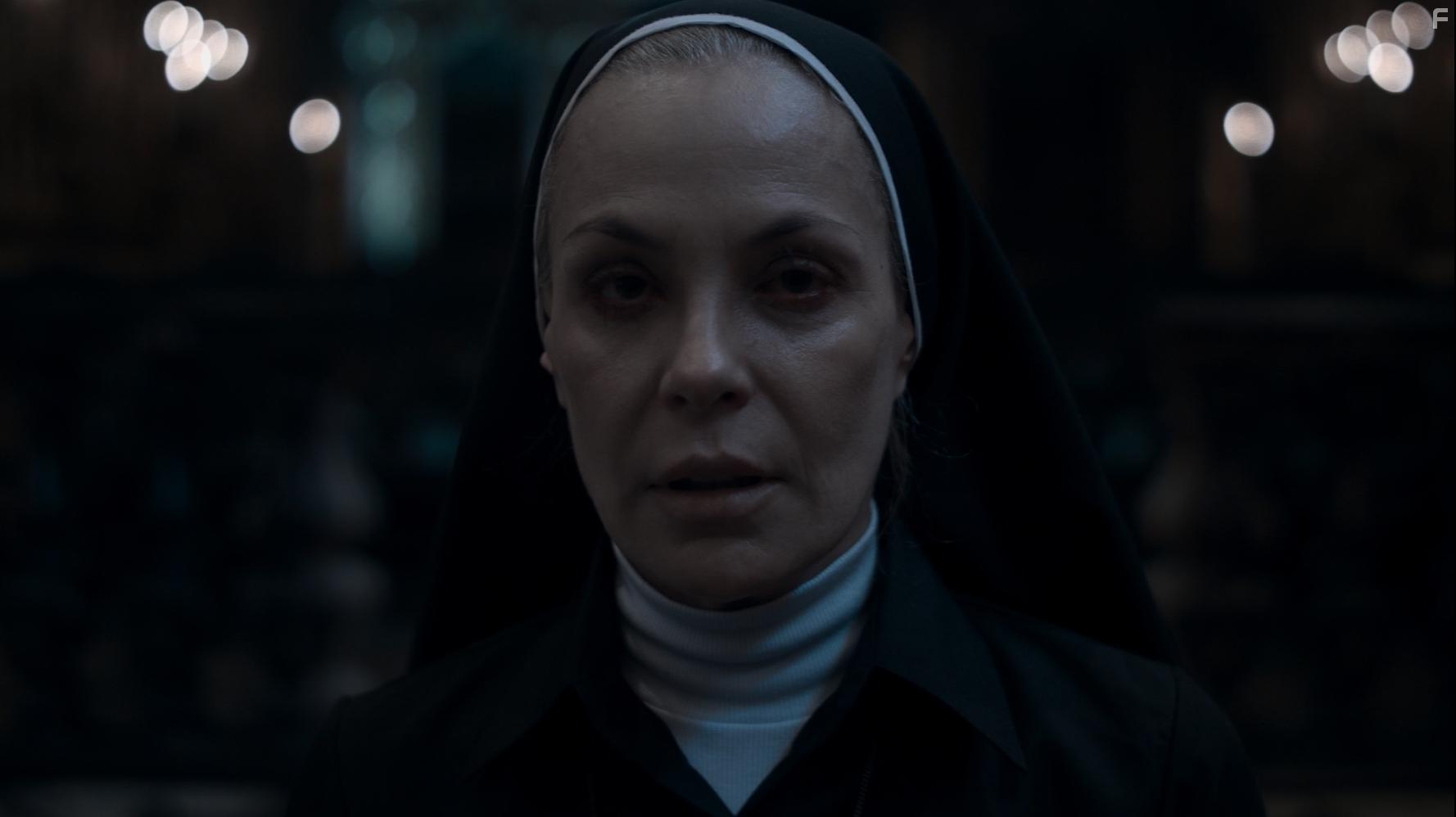 Carolina Ferraz in A Gruta (2020)