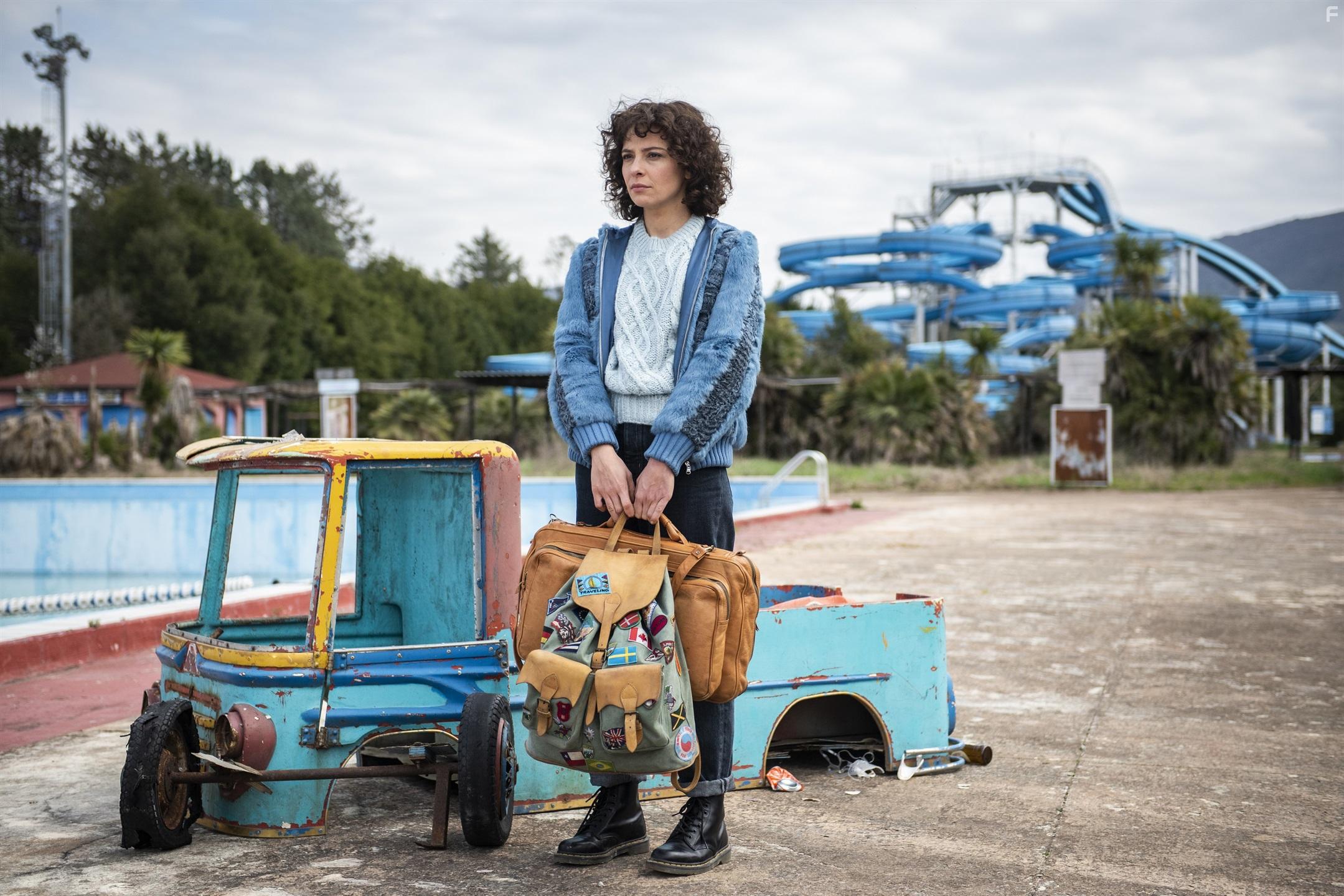 Jasmine Trinca in Guida romantica a posti perduti (2020)