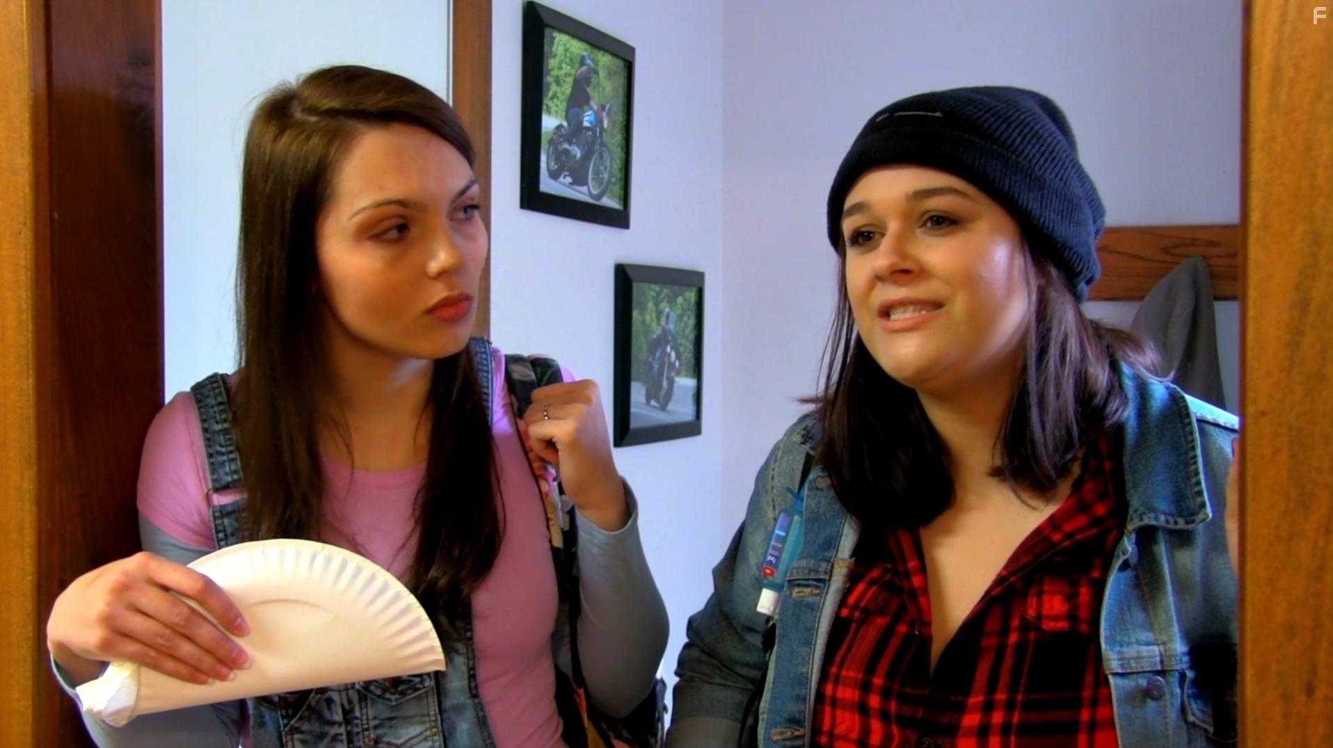 Autumn Reed and Erinn Swaby in Blood Cove 2: Return of the Skull (2020)