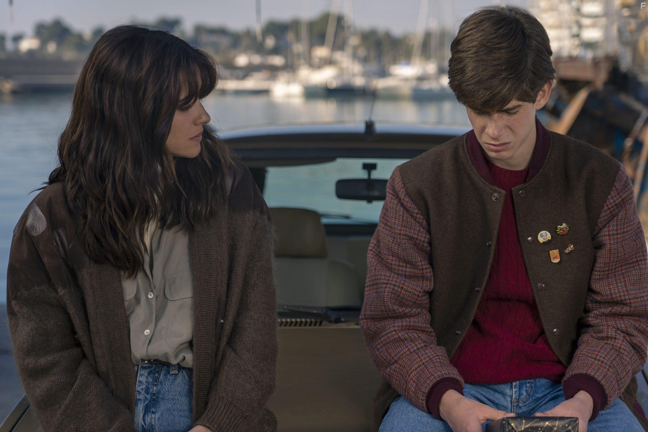 Pau Gimeno and Macarena Garca in Paraso (2021)