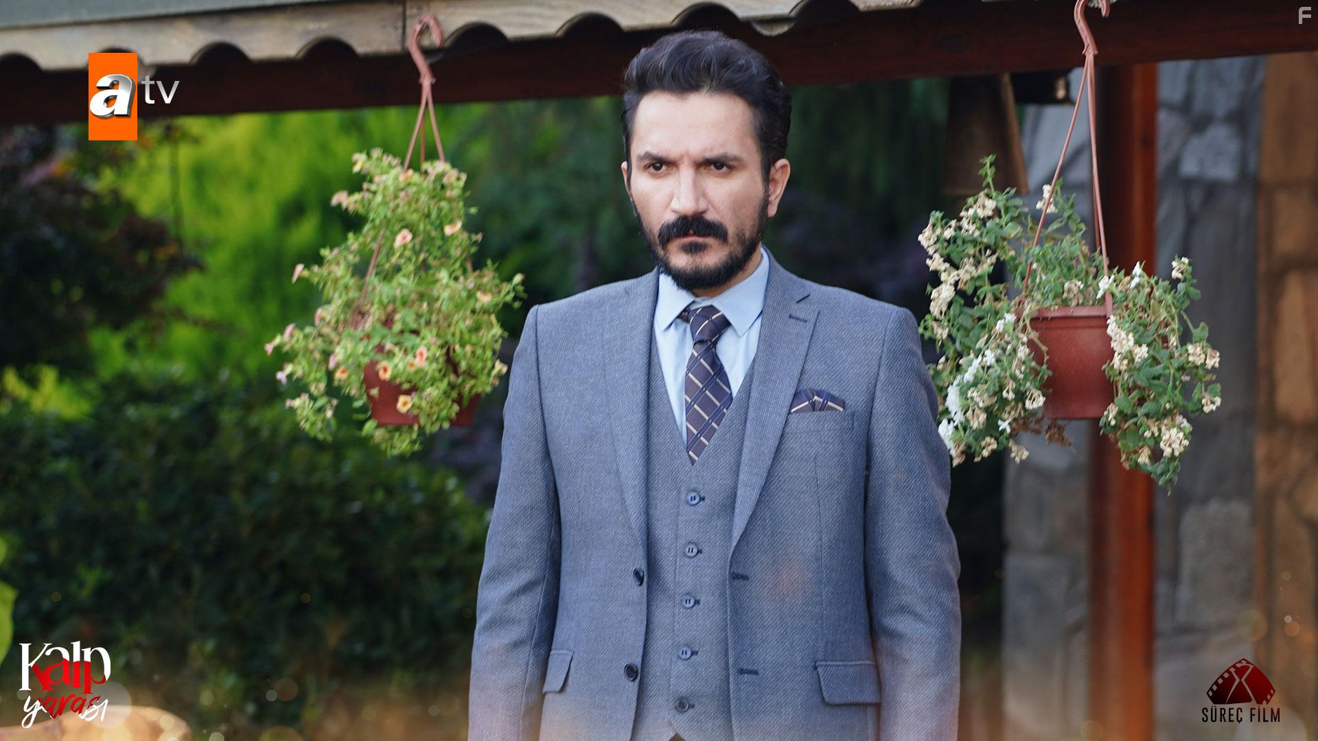 Inan Konuku in Kalp Yarasi (2021)