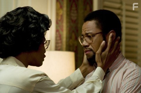 Cuba Gooding Jr. and Kimberly Elise in Золотые руки (2009)