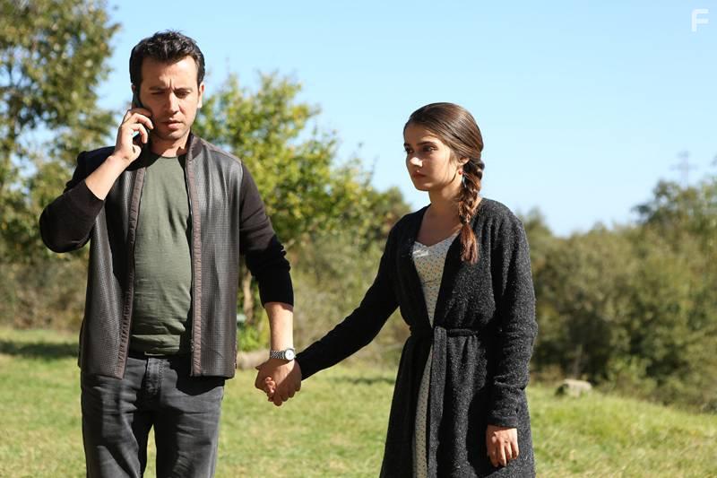 Ali Il and Sevda Erginci in Ver Elini ASk (2017)