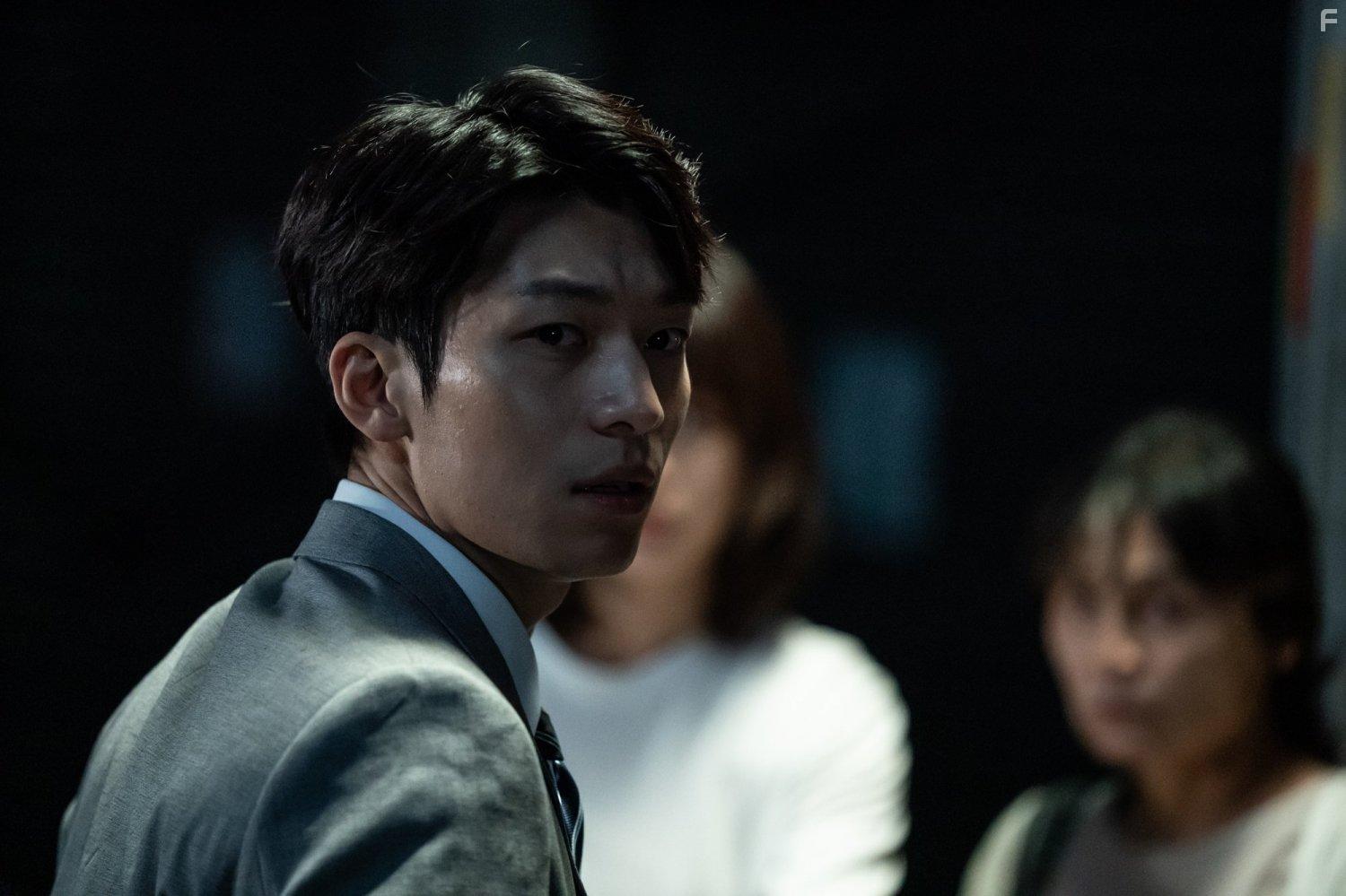 Wi Ha-joon in Midnight (2021)