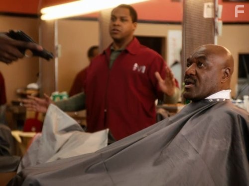 Delroy Lindo in Власть закона (2011)