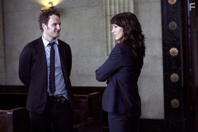 Jennifer Beals and Jason Clarke in Власть закона (2011)
