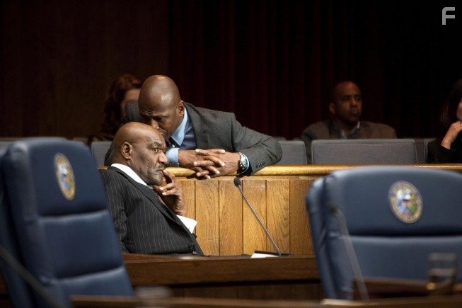 Delroy Lindo in Власть закона (2011)