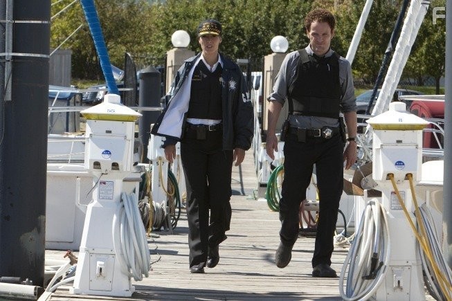 Jennifer Beals and Jason Clarke in Власть закона (2011)