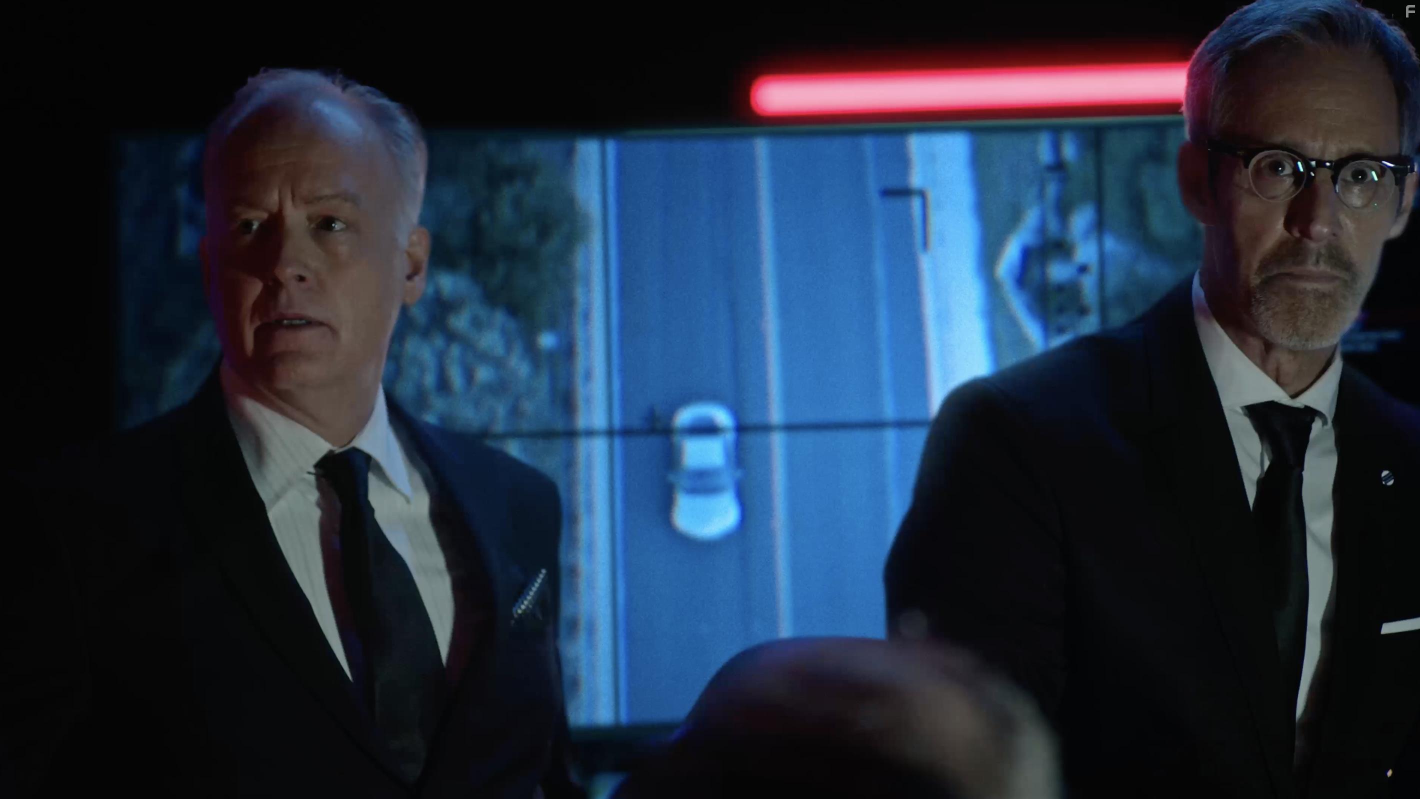 Reed Birney and Michel Gill in Nova Vita (2021)