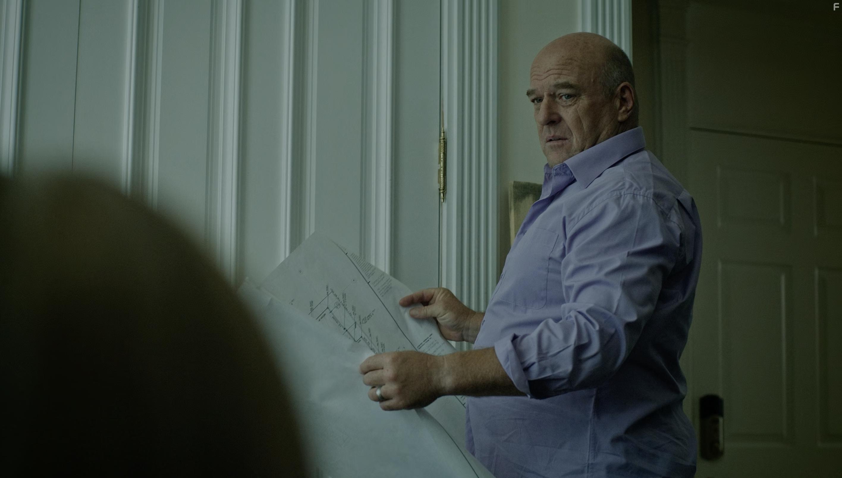 Dean Norris in Nova Vita (2021)