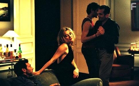 Valeria Bruni Tedeschi and St?phane Freiss in 5x2 (2004)