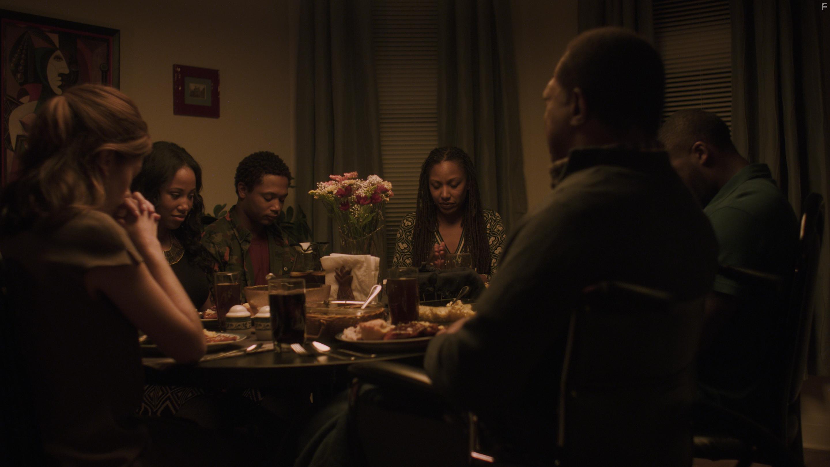 Romeo Miller, Elizabeth Alderfer, and Marti Gobel in Game Day (2017)