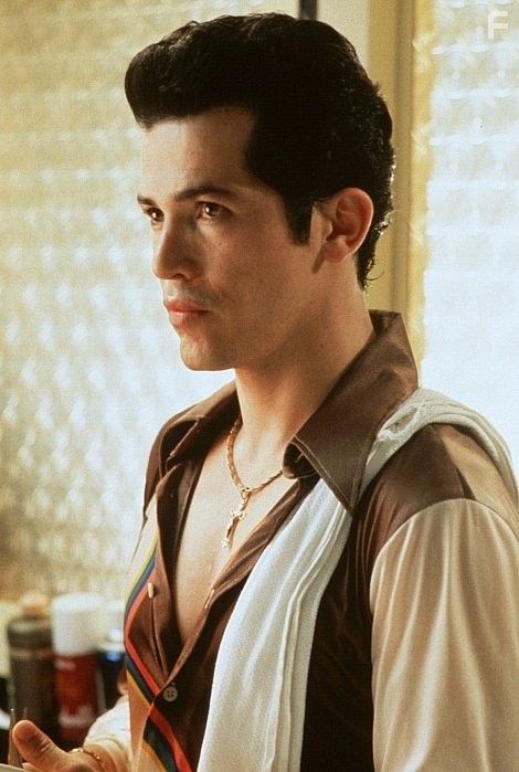John Leguizamo in Кровавое лето Сэма (1999)