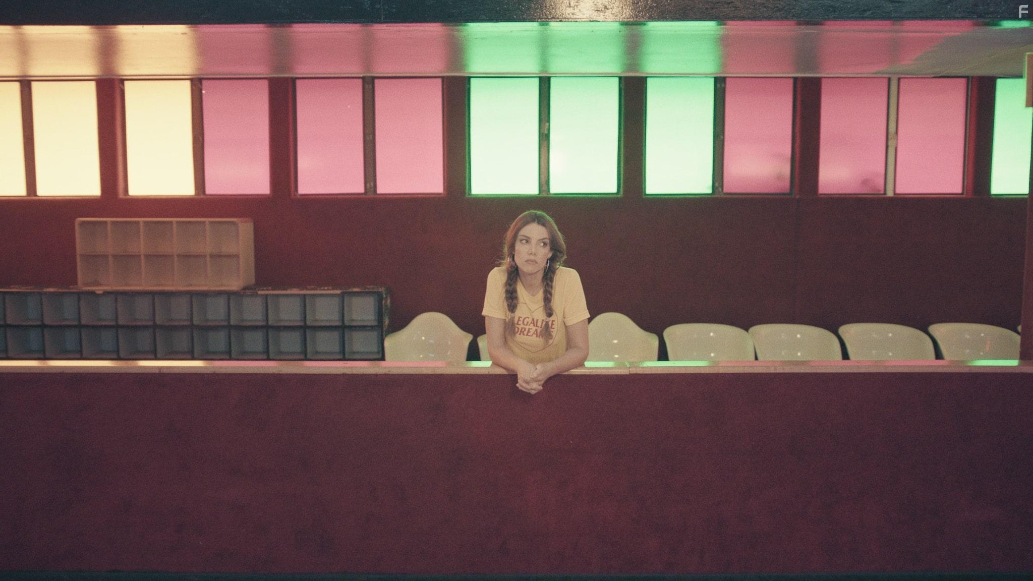 Rebecca Murphy in The Florist (2020)