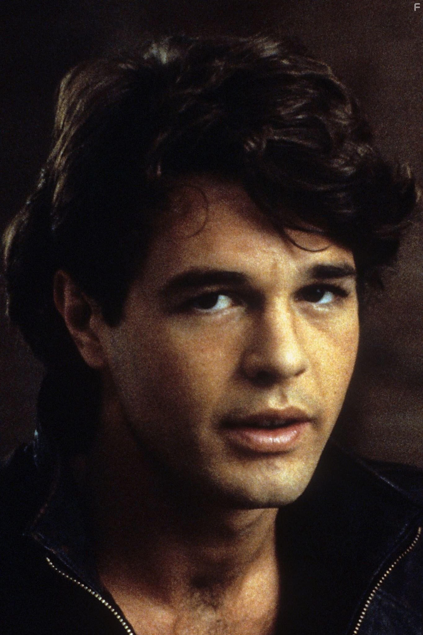 Lee Montgomery in Девочки хотят повеселиться (1985)