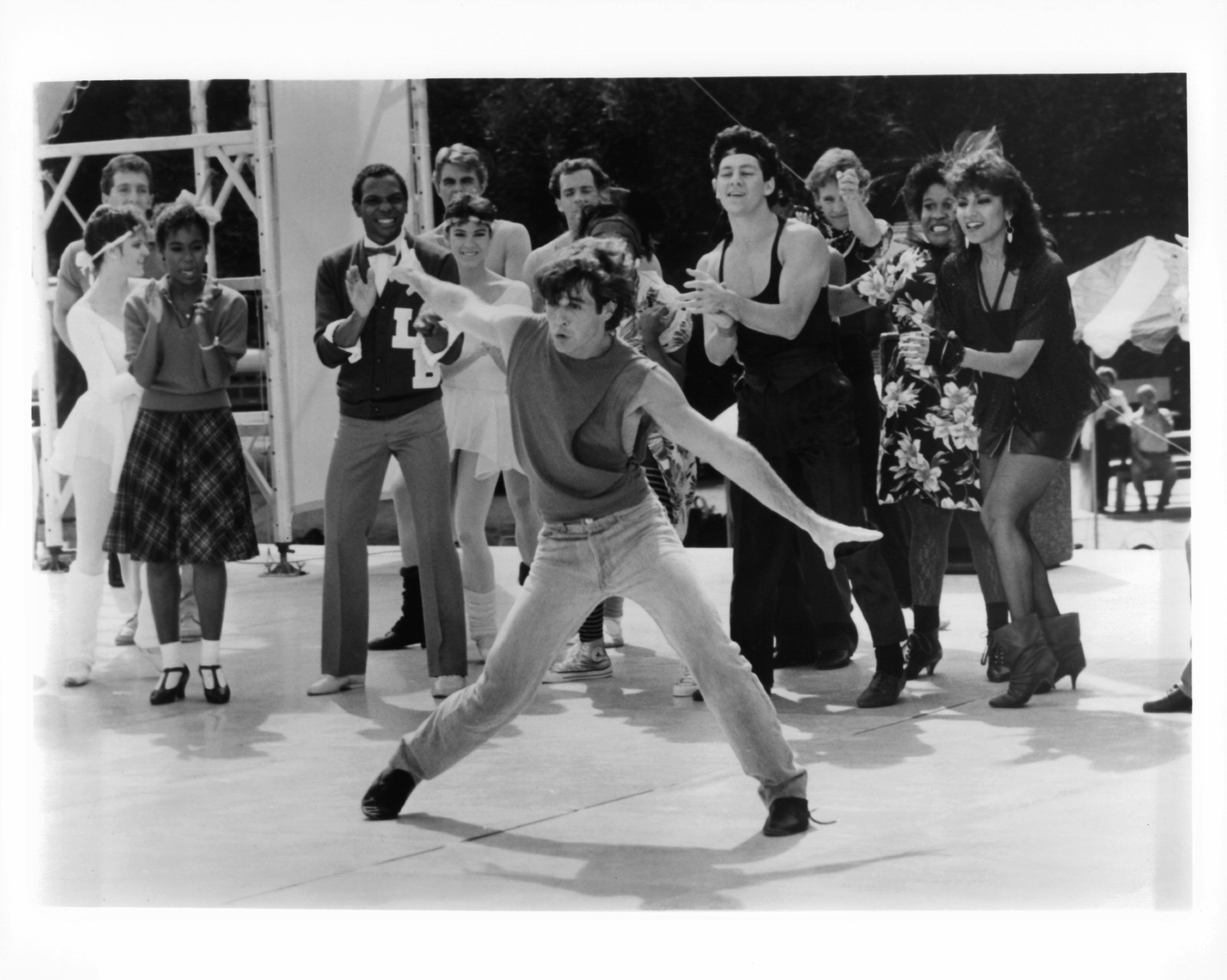 Lee Montgomery in Девочки хотят повеселиться (1985)