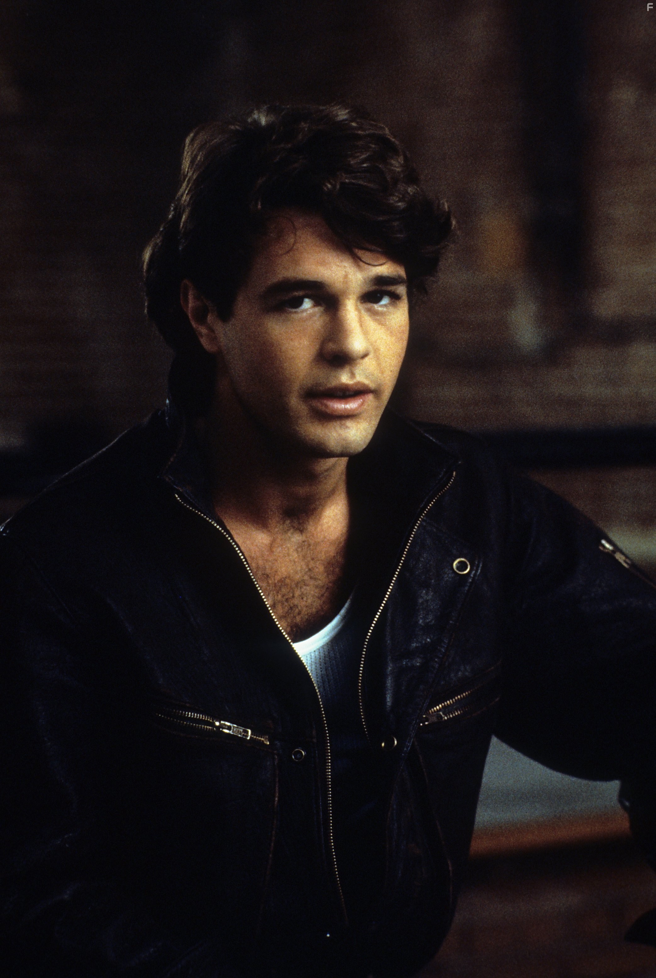 Lee Montgomery in Девочки хотят повеселиться (1985)