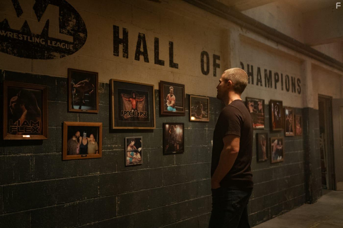 Stephen Amell in Heels: Episode #1.3 (2021)