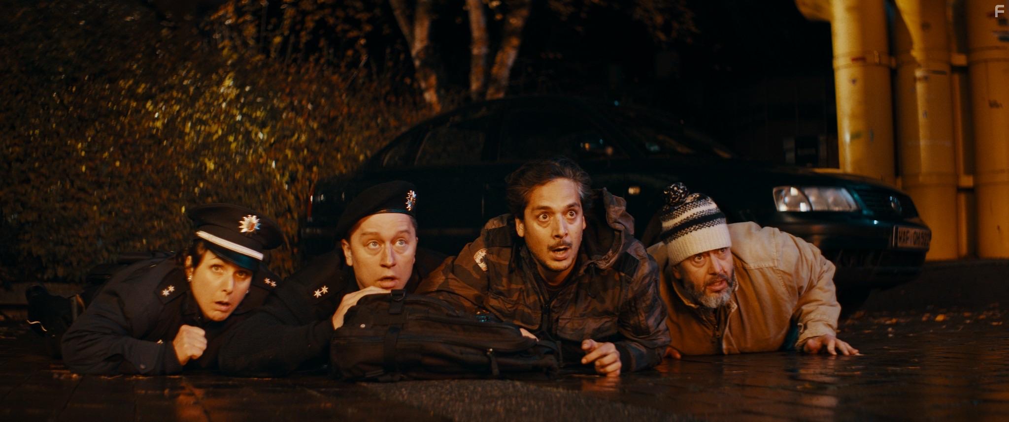 Alexander Hrbe, Sanne Schnapp, Adrian Topol, and Erkan Acar in Faking Bullshit - Krimineller als die Polizei erlaubt! (2020)