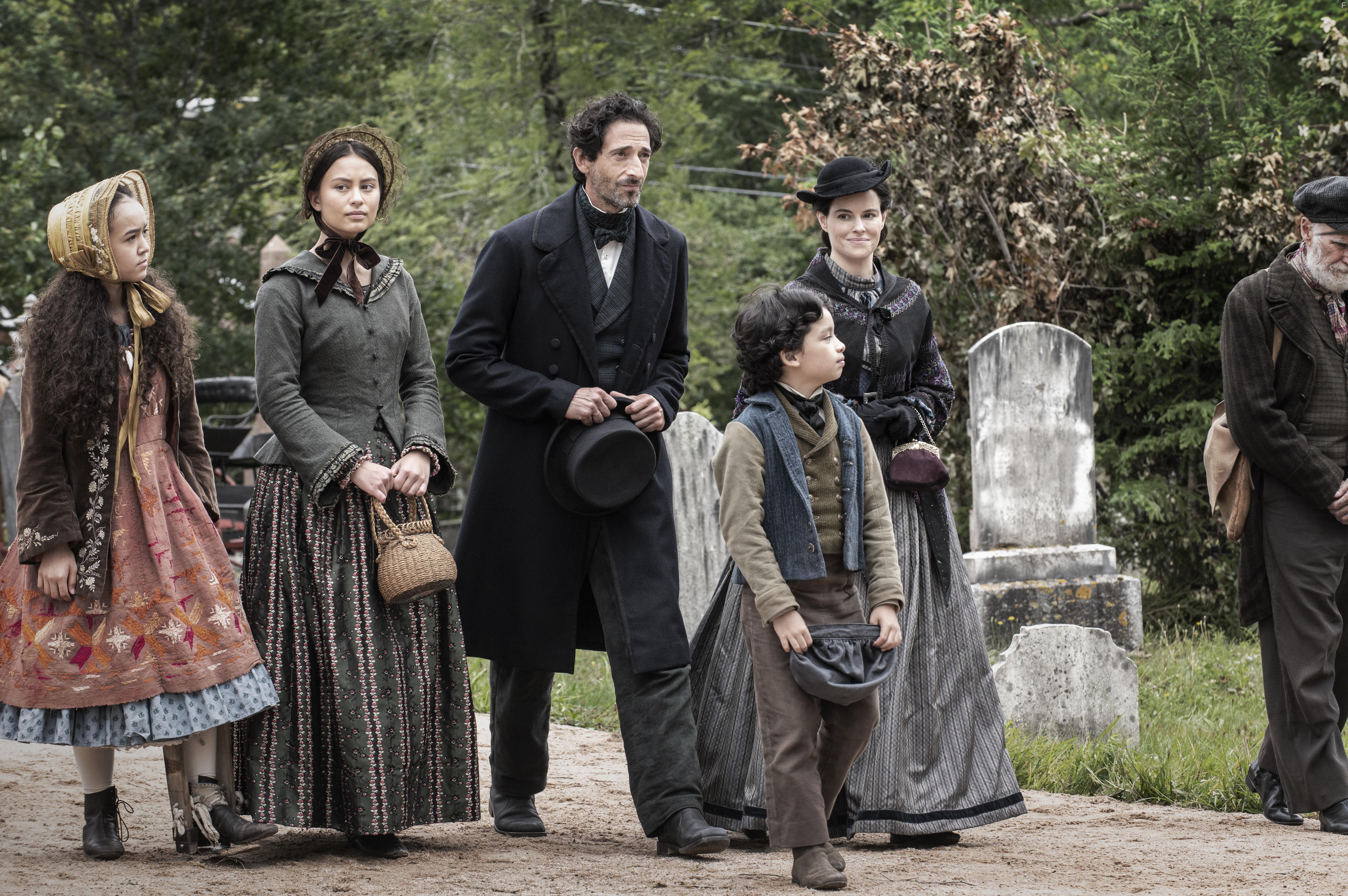 Adrien Brody, Emily Hampshire, Jennifer Ens, Sirena Gulamgaus, and Ian Ho in Chapelwaite (2021)