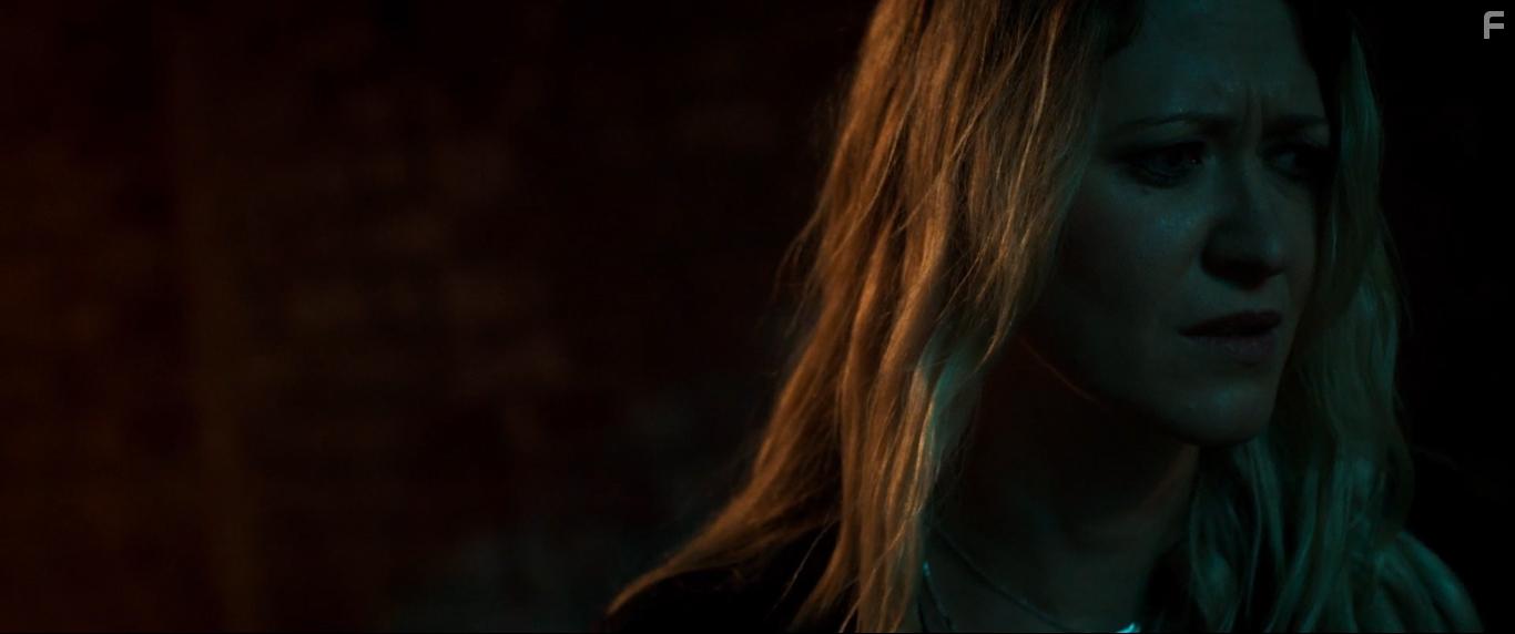 Siobhan Hewlett in The Show (2020)