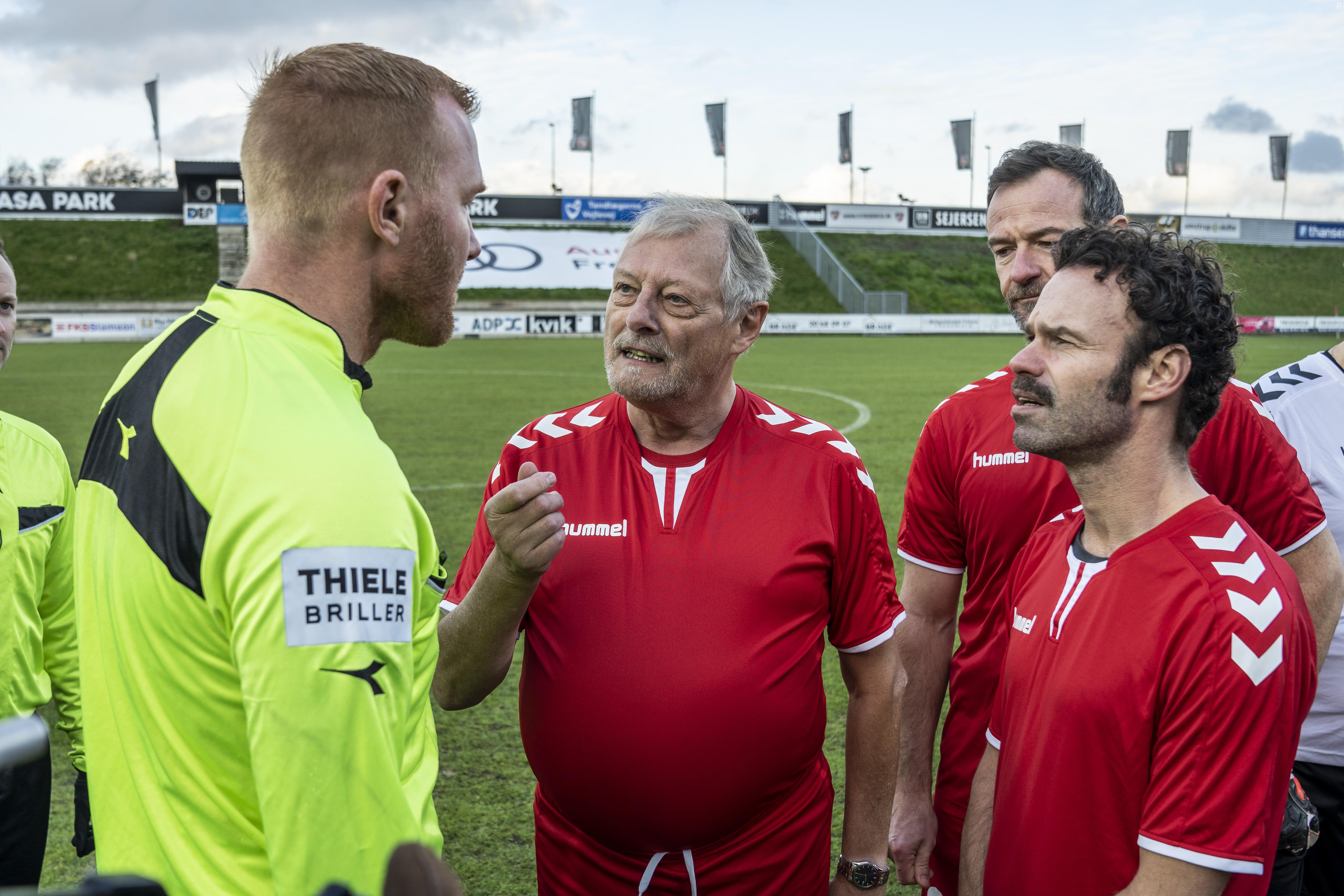 Sunday: Sponsorbilen (2020)