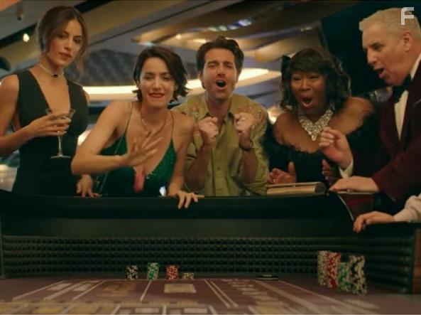 Vincent Riotta, Giampaolo Morelli, Umberto Riccioni Carteni, Desire Popper, and Andrea Delogu in Divorzio a Las Vegas (2020)