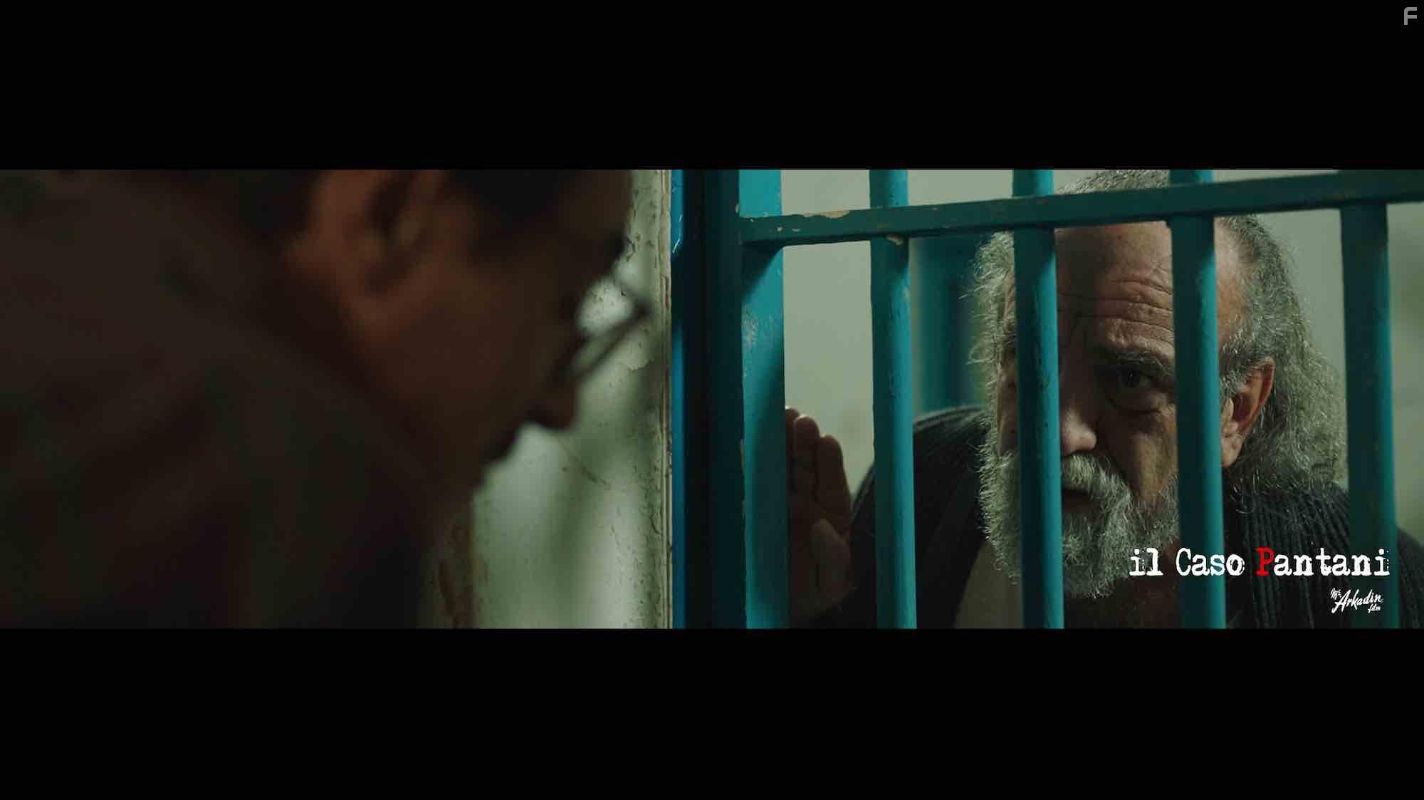 Giobbe Covatta in Il caso Pantani - L'omicidio di un campione (2020)