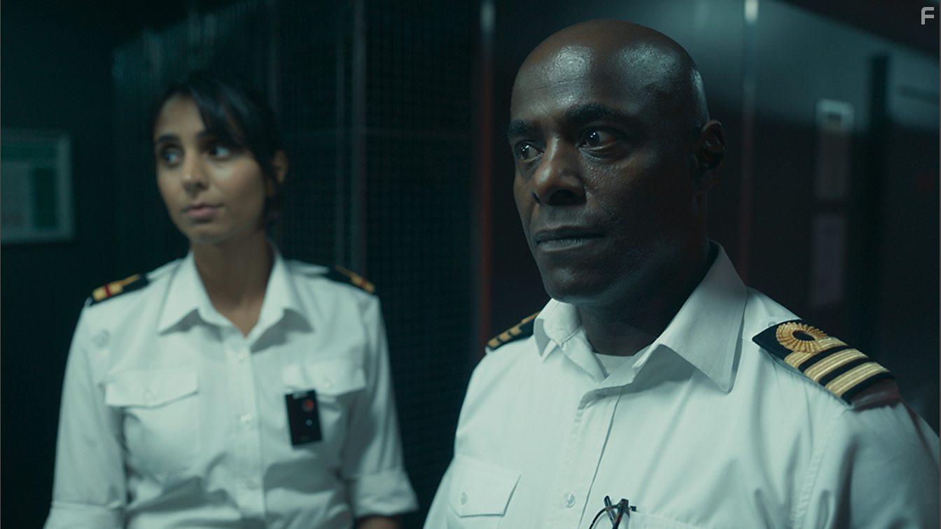 Paterson Joseph and Anjli Mohindra in Vigil (2021)