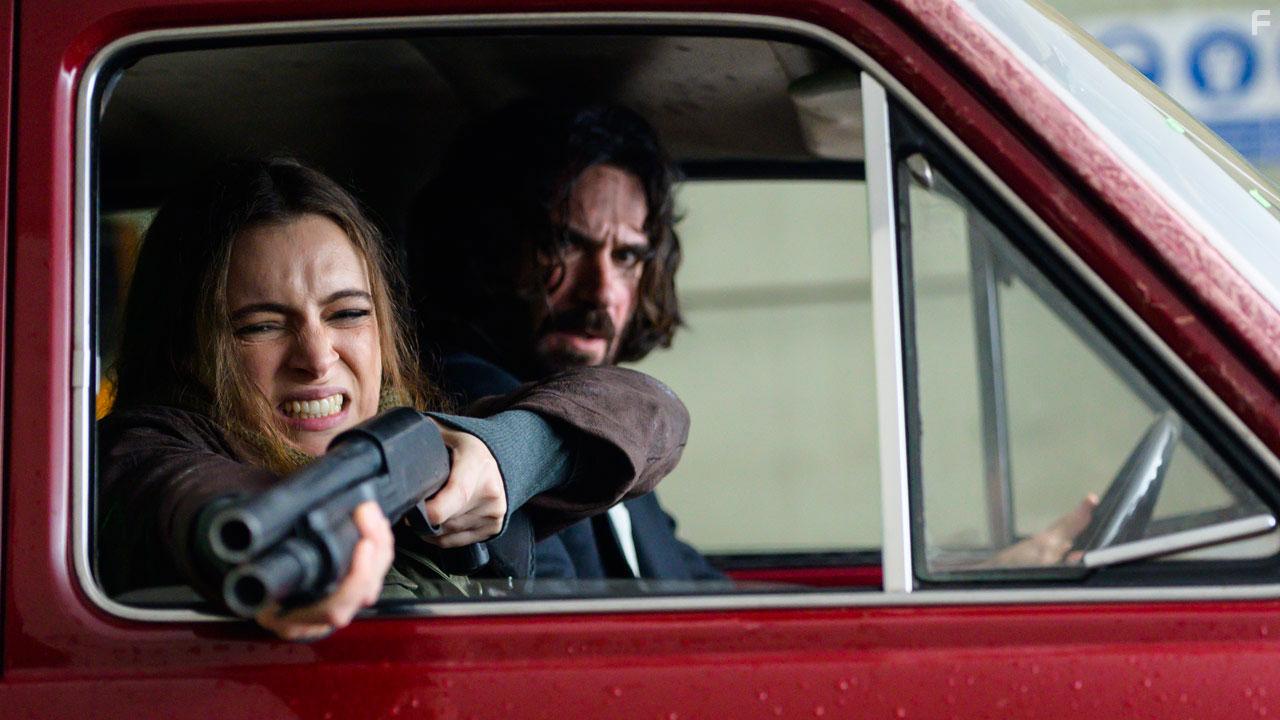 Miriam Dalmazio and Mario Sgueglia in Appunti di un venditore di donne (2021)