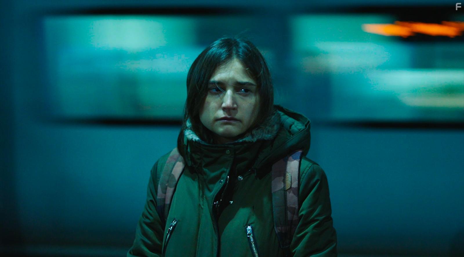 Isabella Nefar in Small City (2021)