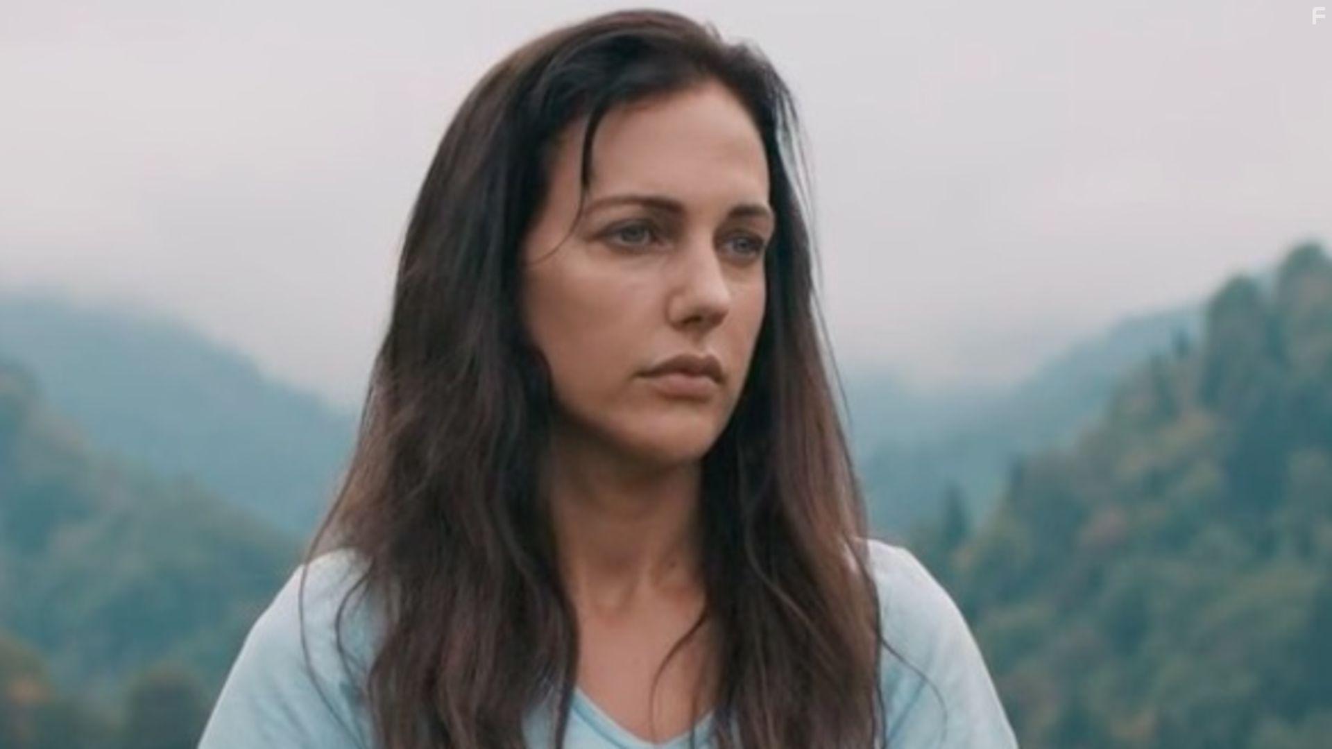 Meryem Uzerli in Kovan (2019)
