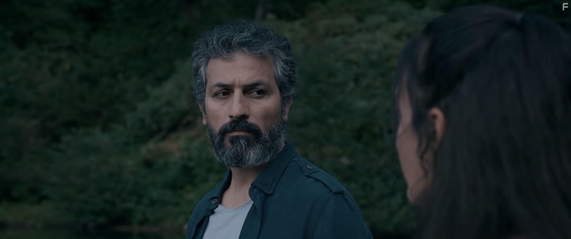 Feyyaz Duman and Meryem Uzerli in Kovan (2019)