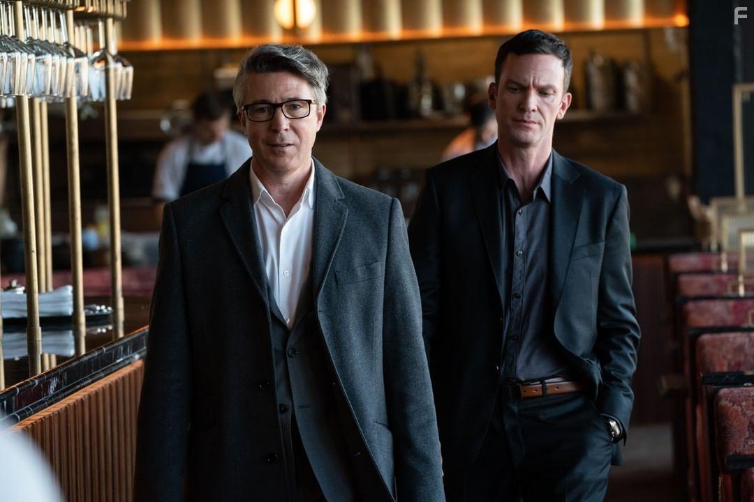 Aidan Gillen and Keith McErlean in Kin (2021)