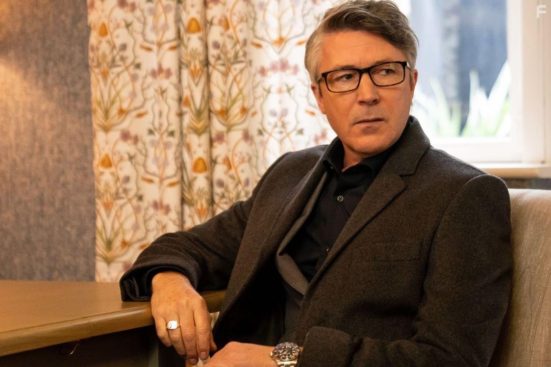 Aidan Gillen in Kin (2021)