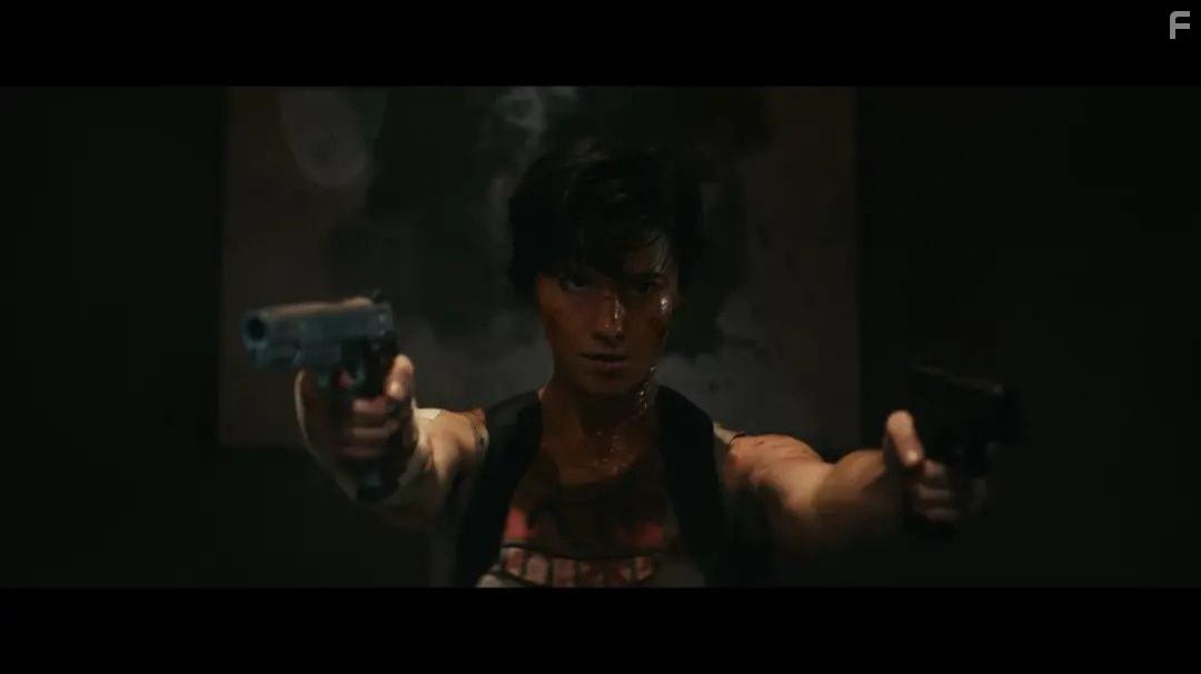 Mary Elizabeth Winstead in Kate (2021)