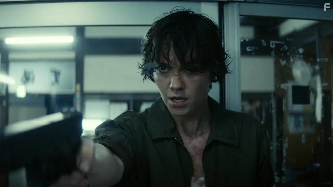 Mary Elizabeth Winstead in Kate (2021)