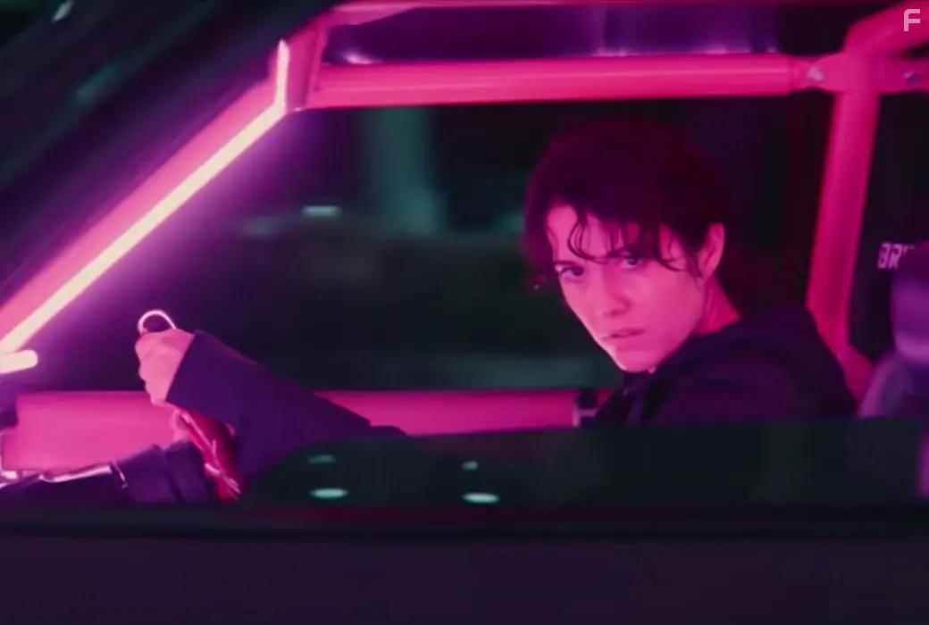 Mary Elizabeth Winstead in Kate (2021)