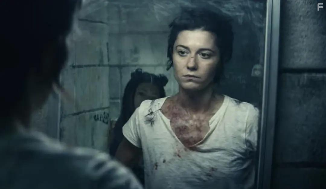 Mary Elizabeth Winstead in Kate (2021)